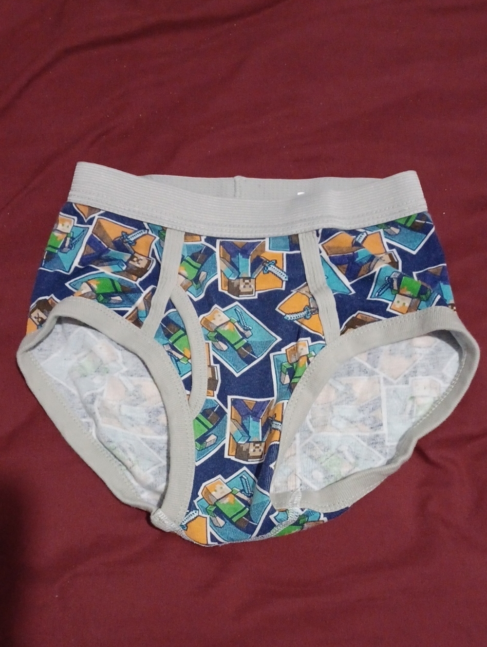 9 Pairs Of Minecraft Underwear For Boys Size 8 - Picture 8 of 12